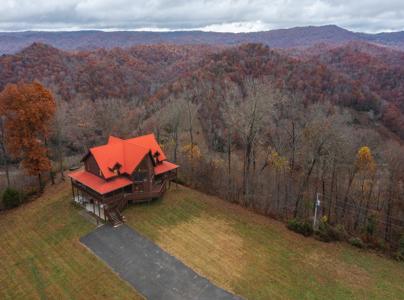 Log Home w Unrestricted Acreage for Sale Hancock County TN - image 4