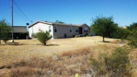 West Texas home and land near San Angelo and Mertzon - image 15