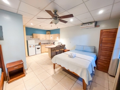 Turn-Key Studio Condo Unit in Bocas Town, Isla Colon - image 1