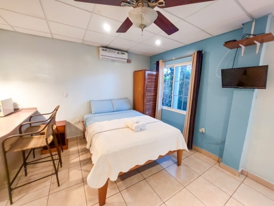 Turn-Key Studio Condo Unit in Bocas Town, Isla Colon - image 5