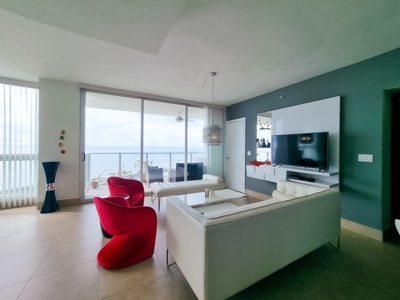 Stunning apartment with breathtaking ocean views - image 9