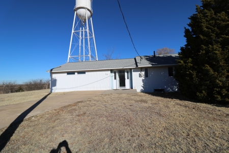 Home in Town For Sale - image 18