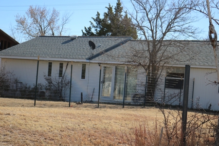 Home in Town For Sale - image 45