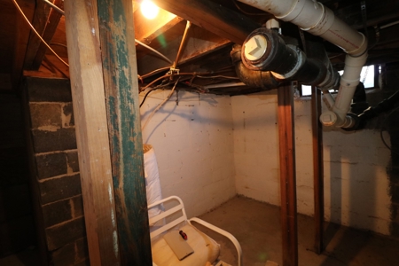 Home in Town For Sale - image 6
