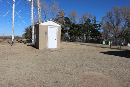 Home in Town For Sale - image 35