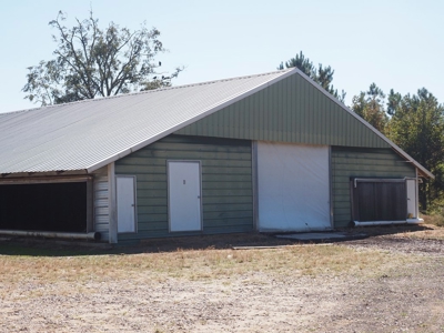 Nice 4 House Poultry Broiler Farm with 43 Acres Central MS - image 2