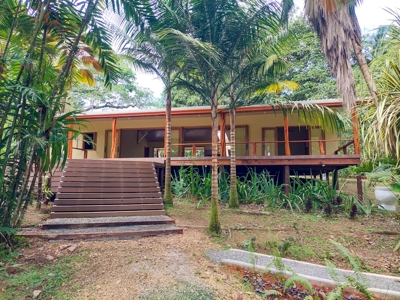 Tropical Island Villa with Lush Garden, Isla Colon - image 21