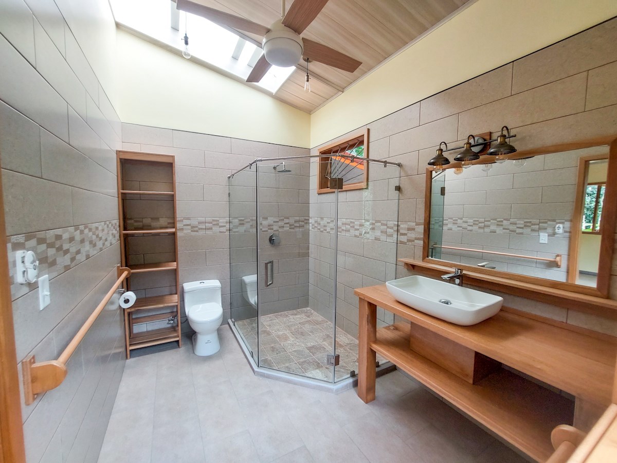 Luxury Jungle Villa with Pool — Isla Colón, Bocas del Toro - 28