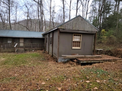 2 Homes on Big Mack’s Creek in Hiwassee VA - image 21