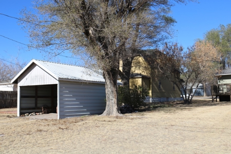 Home in Town For Sale - image 48
