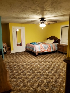 Home in Town For Sale - image 38
