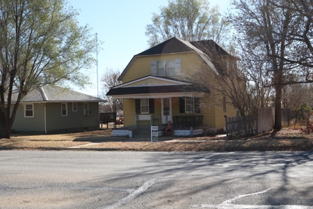 Home in Town For Sale - image 50