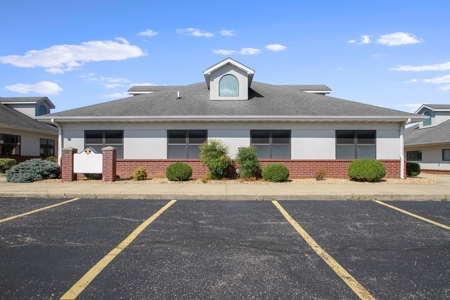 Commercial Office / Medical Building in West Plains - image 4