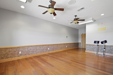 Commercial Medical / Office Building in West Plains - image 7