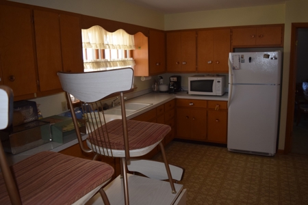 2 Bed, 2 Bath Home in Newton, IL For Sale at Auction - image 22