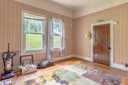 Absolute Auction - Online Only - Home in Burkesville, KY - image 21