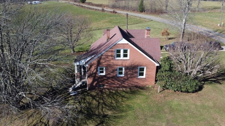 Country Home for Sale in Hillsville VA - image 20