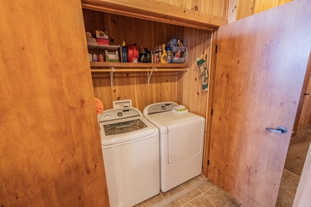 Your Dream Cabin - image 27