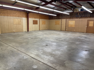 High Traffic Commercial Building in Mexico, MO - image 12