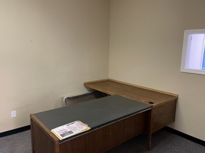 High Traffic Commercial Building in Mexico, MO - image 7