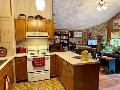 Home in Cherokee Village, AR for sale - image 7