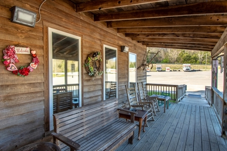 Turnkey Restaurant & 7 +/- Acres in Byrdstown, TN - image 15