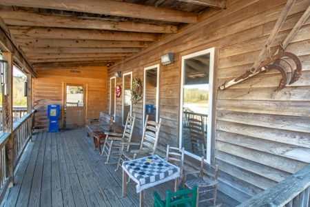 Turnkey Restaurant & 7 +/- Acres in Byrdstown, TN - image 16