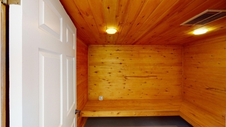 Executive home in White Bluff Resort in Whitney Texas - image 39