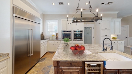 Executive home in White Bluff Resort in Whitney Texas - image 14