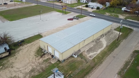 Great Retail Space/Warehouse near Austin & College Station!! - image 3