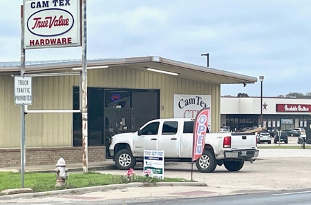 Great Retail Space/Warehouse near Austin & College Station!! - image 6