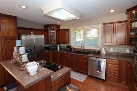 Beautiful Brick Home for Sale in Glade Spring, VA - image 6