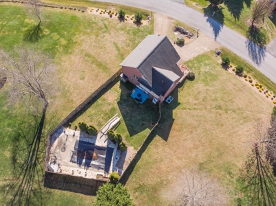 Beautiful Brick Home for Sale in Glade Spring, VA - image 31