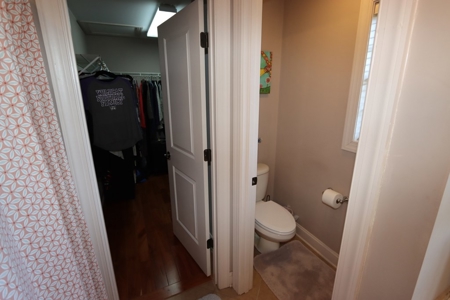 Beautiful Brick Home for Sale in Glade Spring, VA - image 22