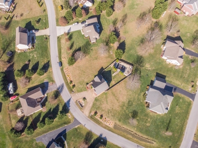 Beautiful Brick Home for Sale in Glade Spring, VA - image 33