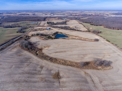 Missouri Farm For Sale With Exceptional Hunting 3.1% Roi !!! - image 22
