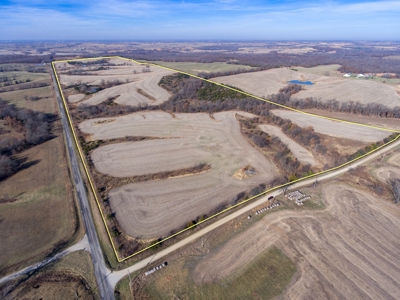 Missouri Farm For Sale With Exceptional Hunting 3.1% Roi !!! - image 3
