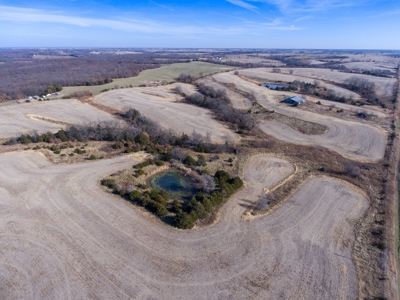 Missouri Farm For Sale With Exceptional Hunting 3.1% Roi !!! - image 9