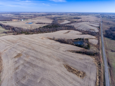 Missouri Farm For Sale With Exceptional Hunting 3.1% Roi !!! - image 14