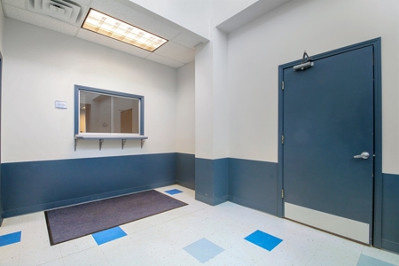 Income Producing Commercial Building In West Plains Mo - image 4