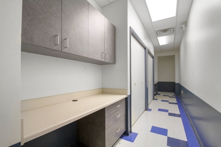 Income Producing Commercial Building In West Plains Mo - image 16