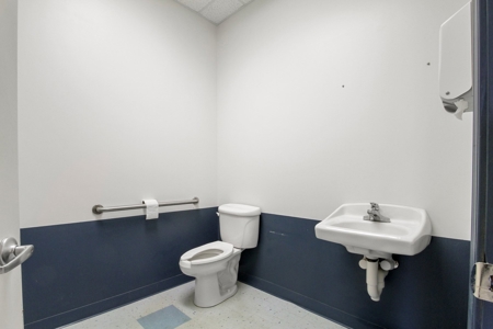 Income Producing Commercial Building In West Plains Mo - image 13