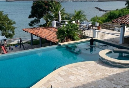 Spectacular Oceanfront 7 Bedroom Villa for sale in Vistamar - image 1