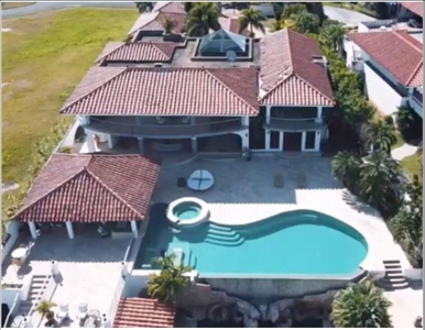 Spectacular Oceanfront 7 Bedroom Villa for sale in Vistamar - image 3