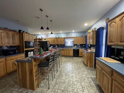Bed and Breakfast on 2+/- Acres near Dale Hollow State Park - image 13