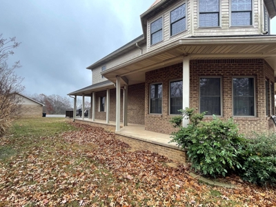 Bed and Breakfast on 2+/- Acres near Dale Hollow State Park - image 8