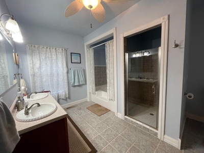 Bed and Breakfast on 2+/- Acres near Dale Hollow State Park - image 40