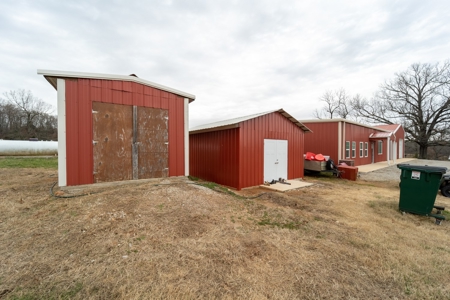 Home With Acreage / Land For Sale Near Eleven Point River - image 9