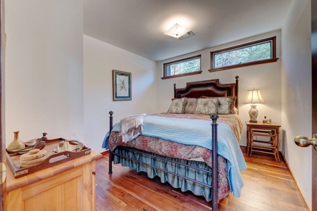 Little Red River Cabin For Sale Near Searcy, Arkansas - image 18