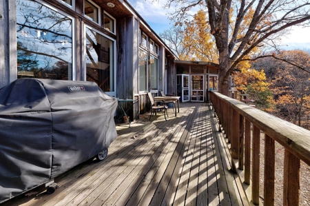 Little Red River Cabin For Sale Near Searcy, Arkansas - image 25